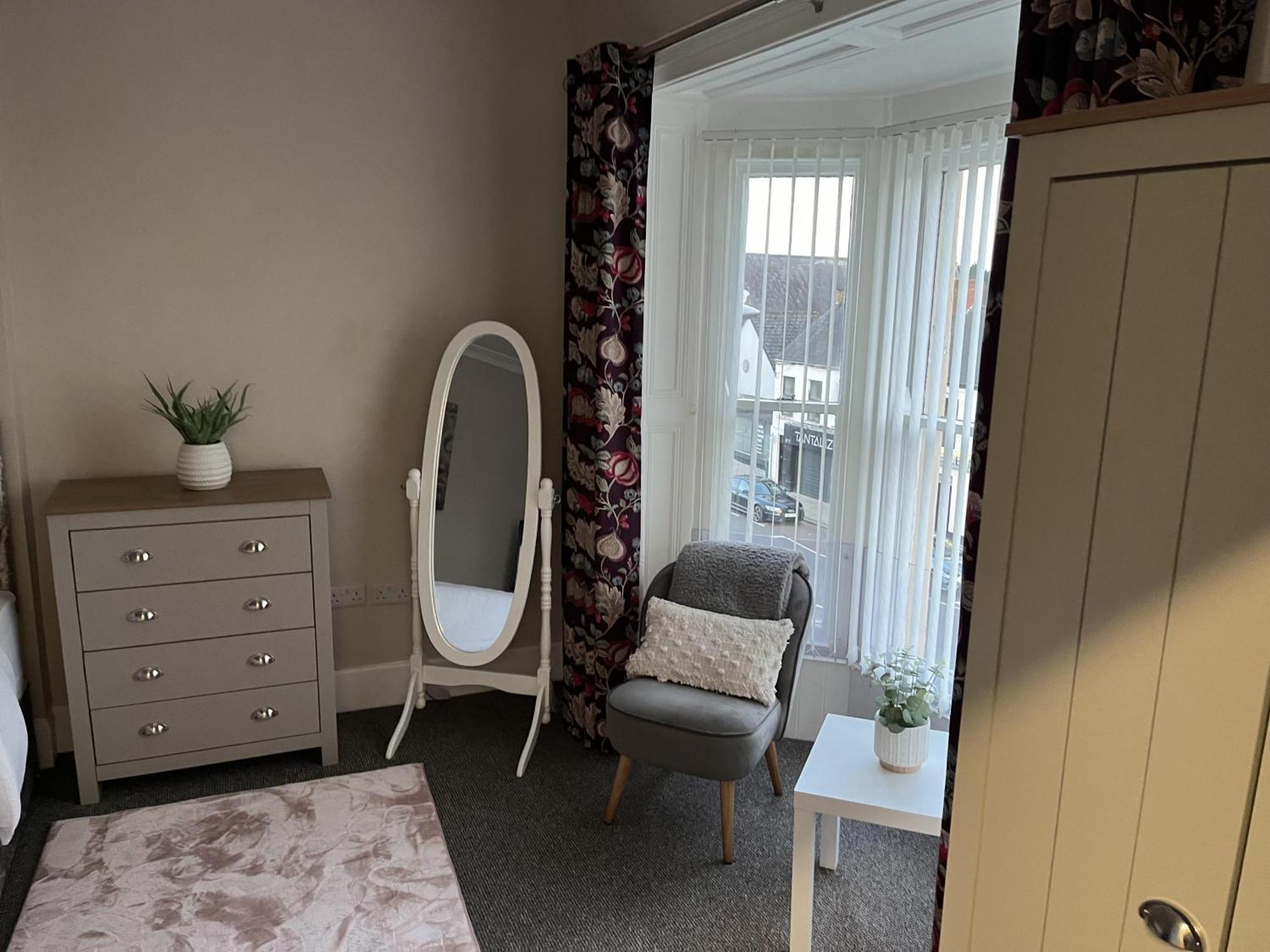 3 Bed Cozy Antrim Apartment With Great Views Bagian luar foto